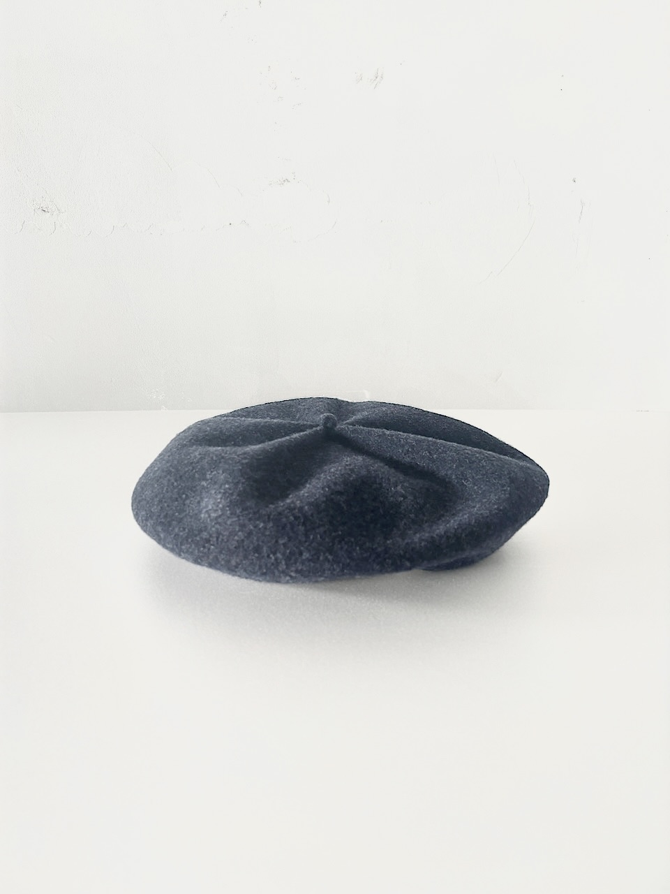【美品】　mature ha.　BERET top gather　ウールベレー帽　ブルーネイビー 