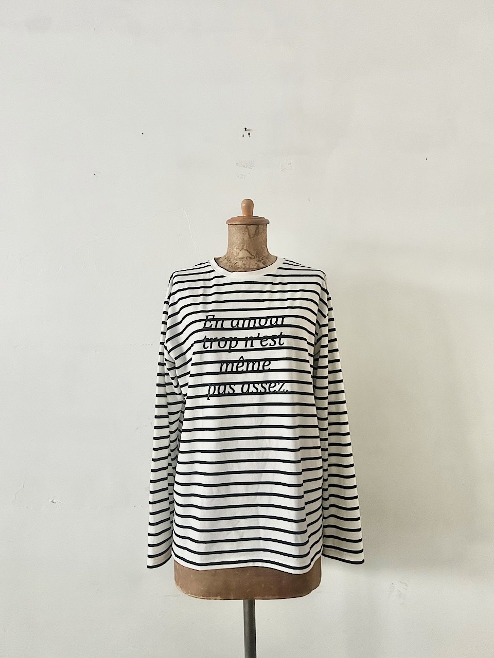 【美品】abahouse mavie　ロゴ入りロングスリーブTシャツ　フリーサイズ