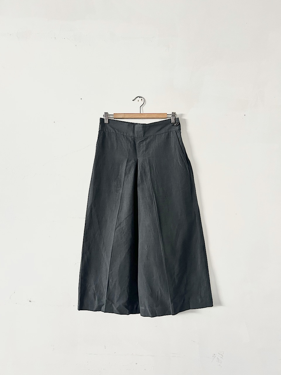 ARTS＆SCIENCE　Back gum tuck culott　キュロット　シルク混