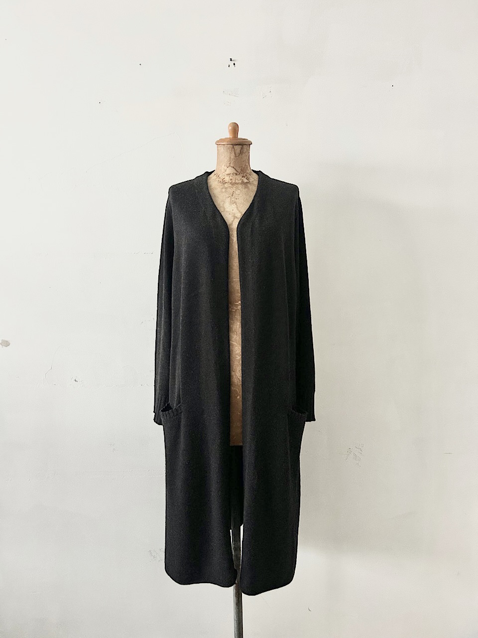 【美品】LISETTE　リーヴィア　ロングカーディガン　ノアール・シャルボン