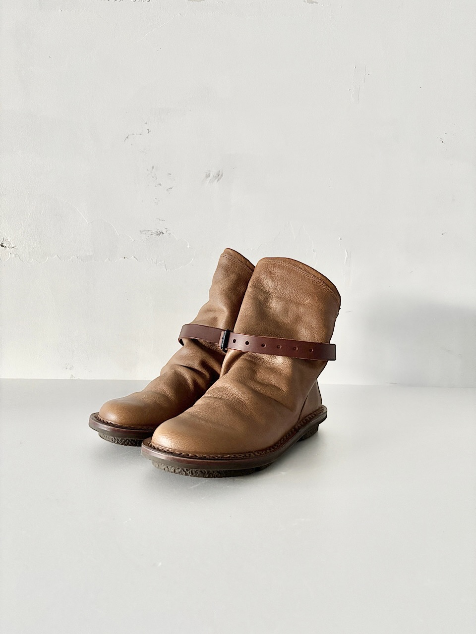 【美品】trippen　Bomb　camel　サイズ36　