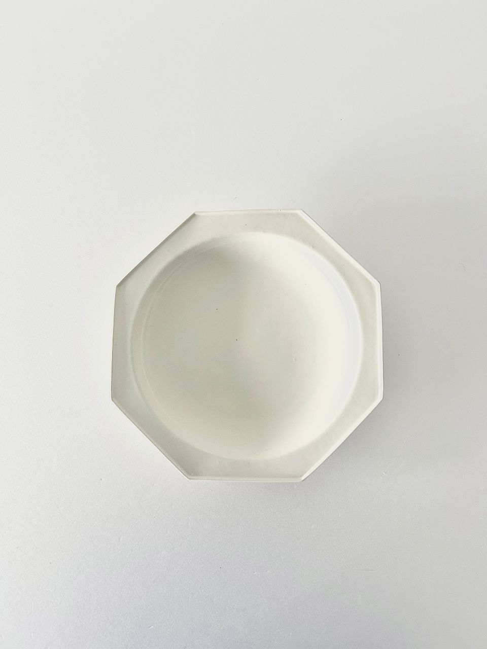 【美品】石川隆児　オクトゴナル　白　22cm