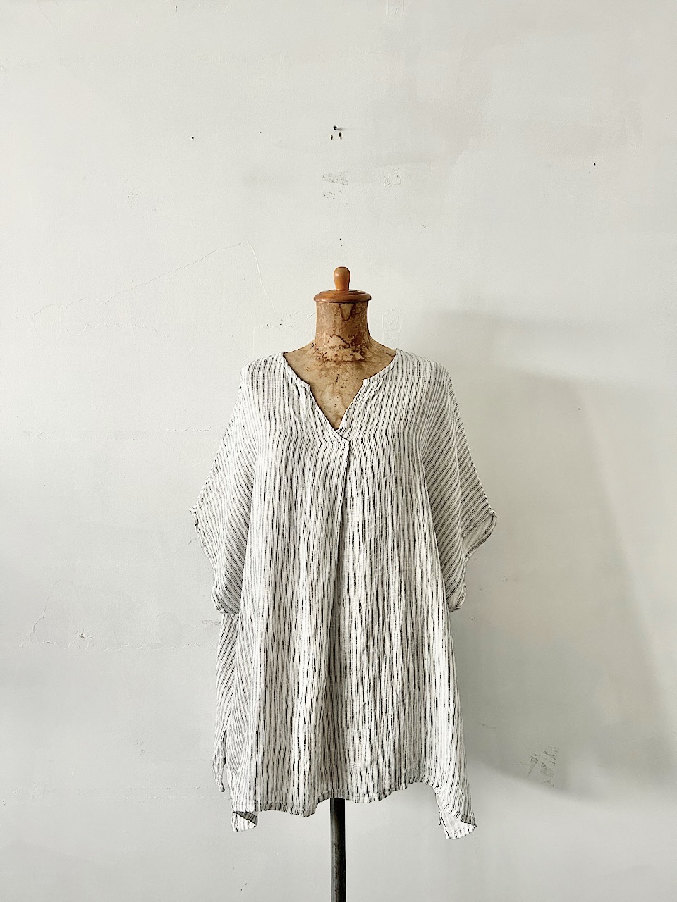 【美品】ina　リネン　ストライプ　ブラウス　