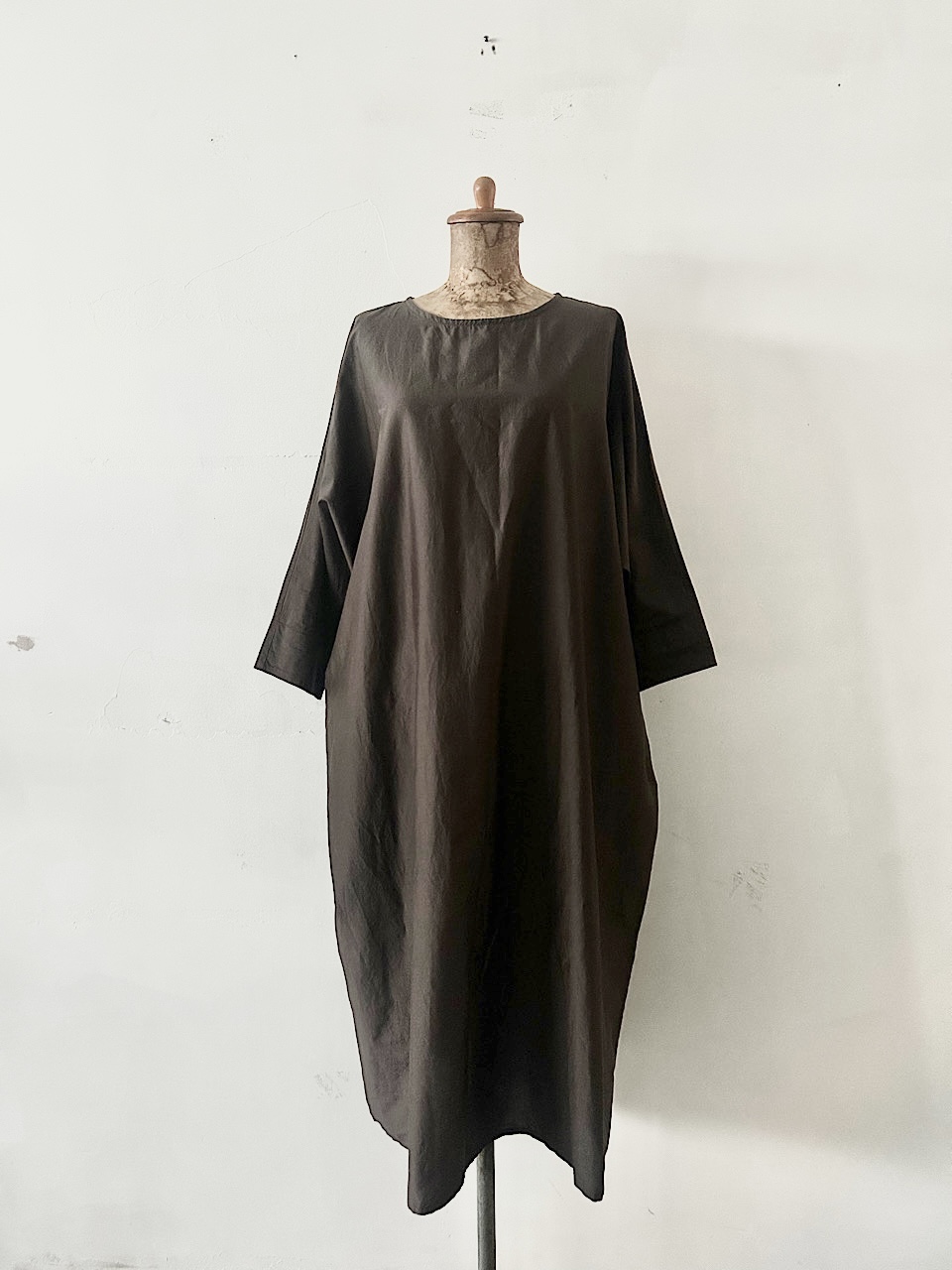 【美品】miiThaaii　コットンシルクワンピース　ダークブラウン　