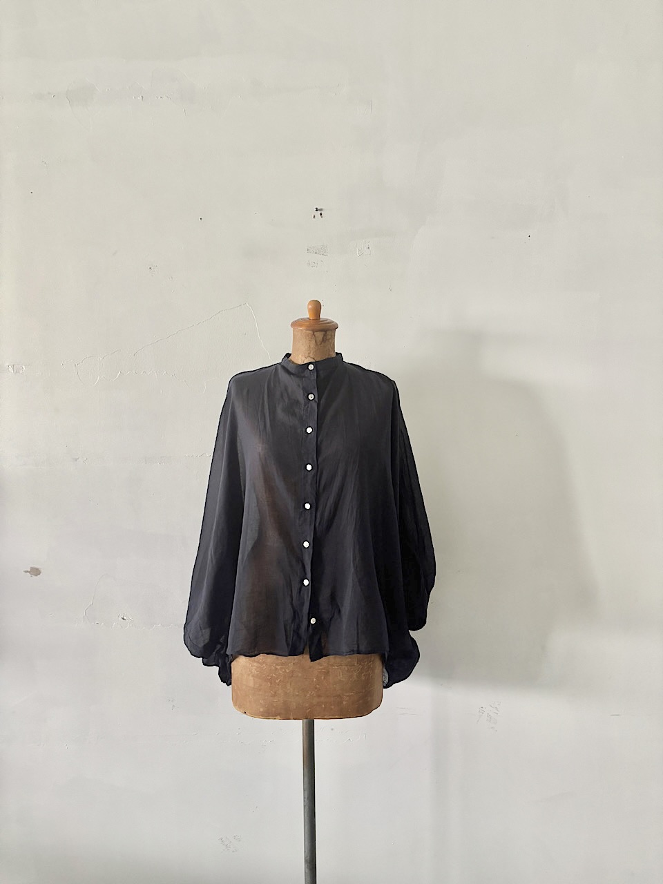 【美品】nachukara　コットンリネン　ブラウス　幅広　