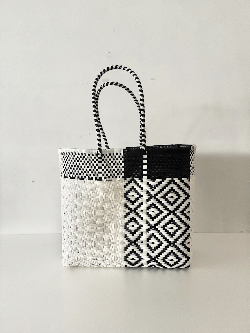 【美品】メキシコ　メルカドバッグ　大　白黒　