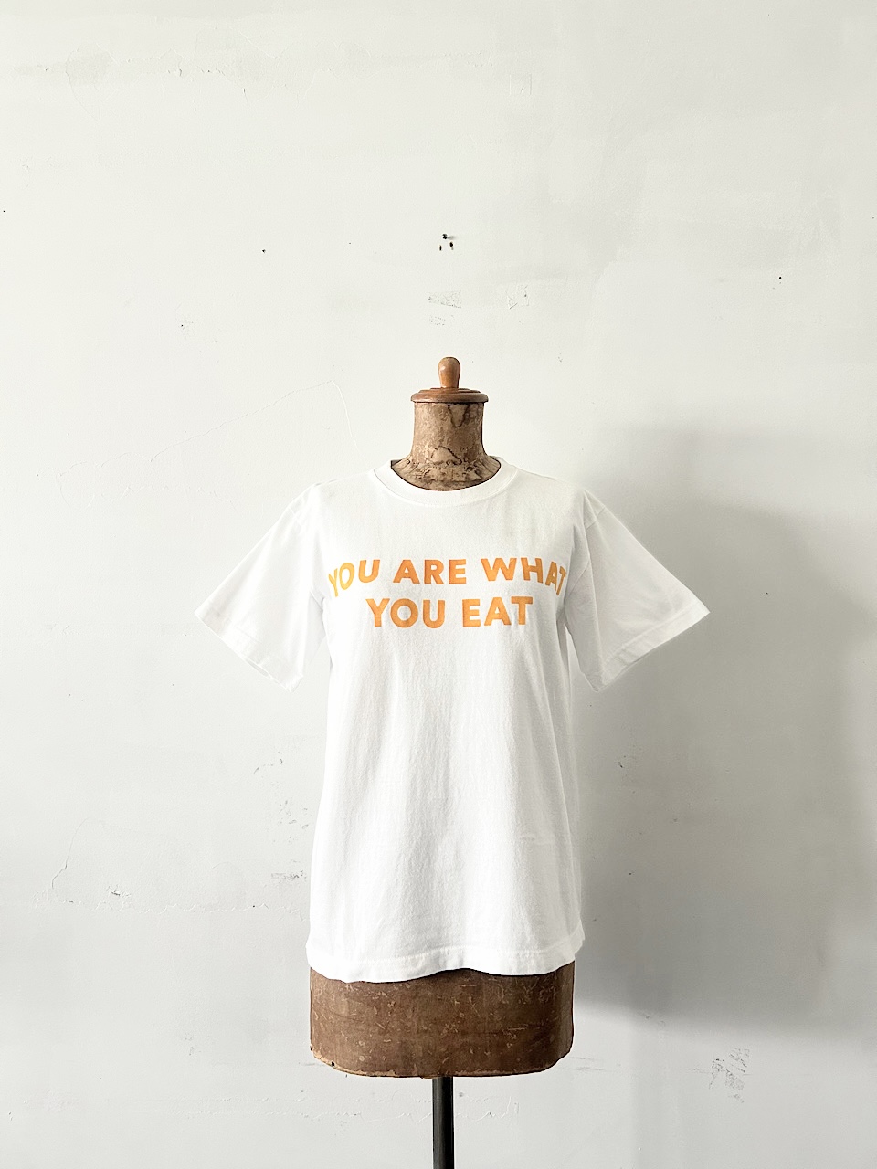 fofo fofa　クルーネック前後メッセージプリントTシャツ