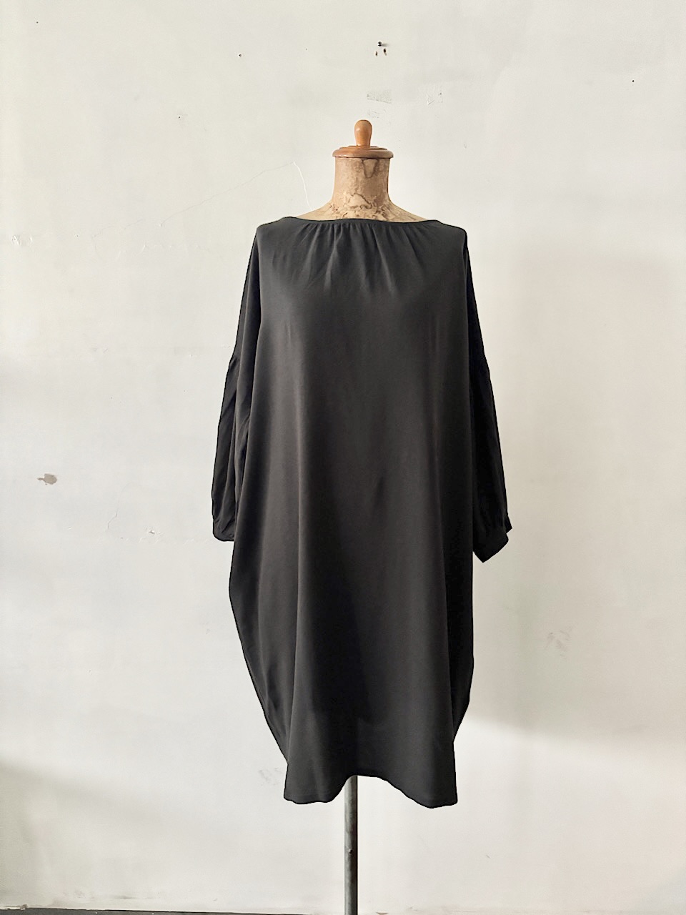 evameva　gathered sleeve OP 　コットン　