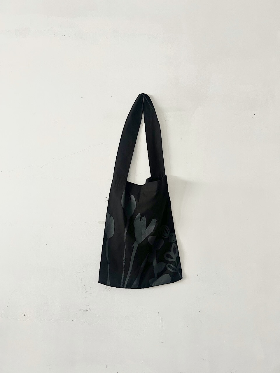 【美品】grin　ワンショルダーバッグ　コットン　黒