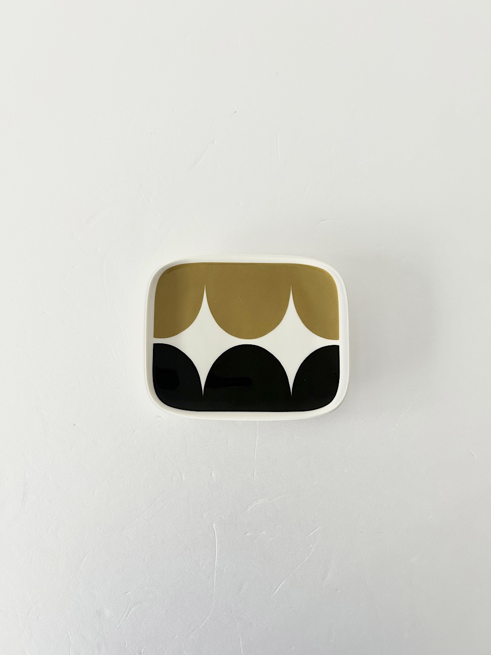 【美品】marimekko　Oiva  HARKA  スクエアプレート