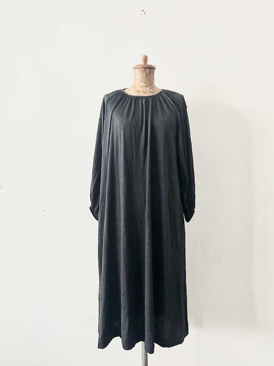 【美品】atelier naruse　ウールニット　ワンピース　サイズF