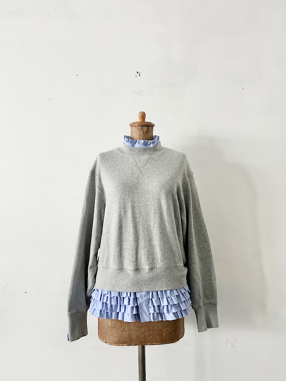 【美品】MUVEIL　フリルシャツレイヤードプルオーバー 