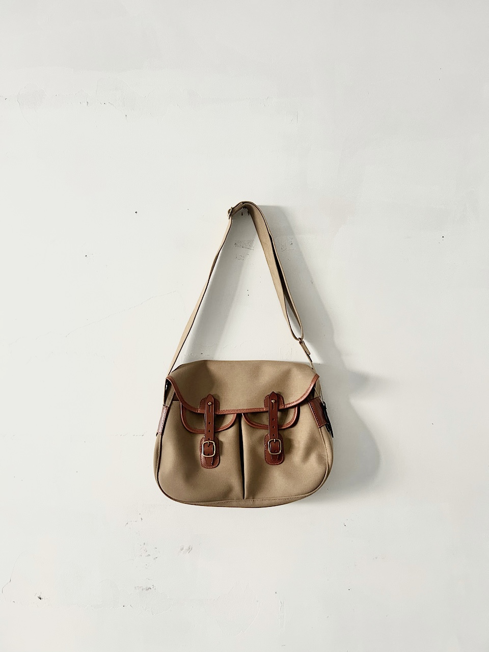 【美品】BRADY　ARIEL TROUT LARGE