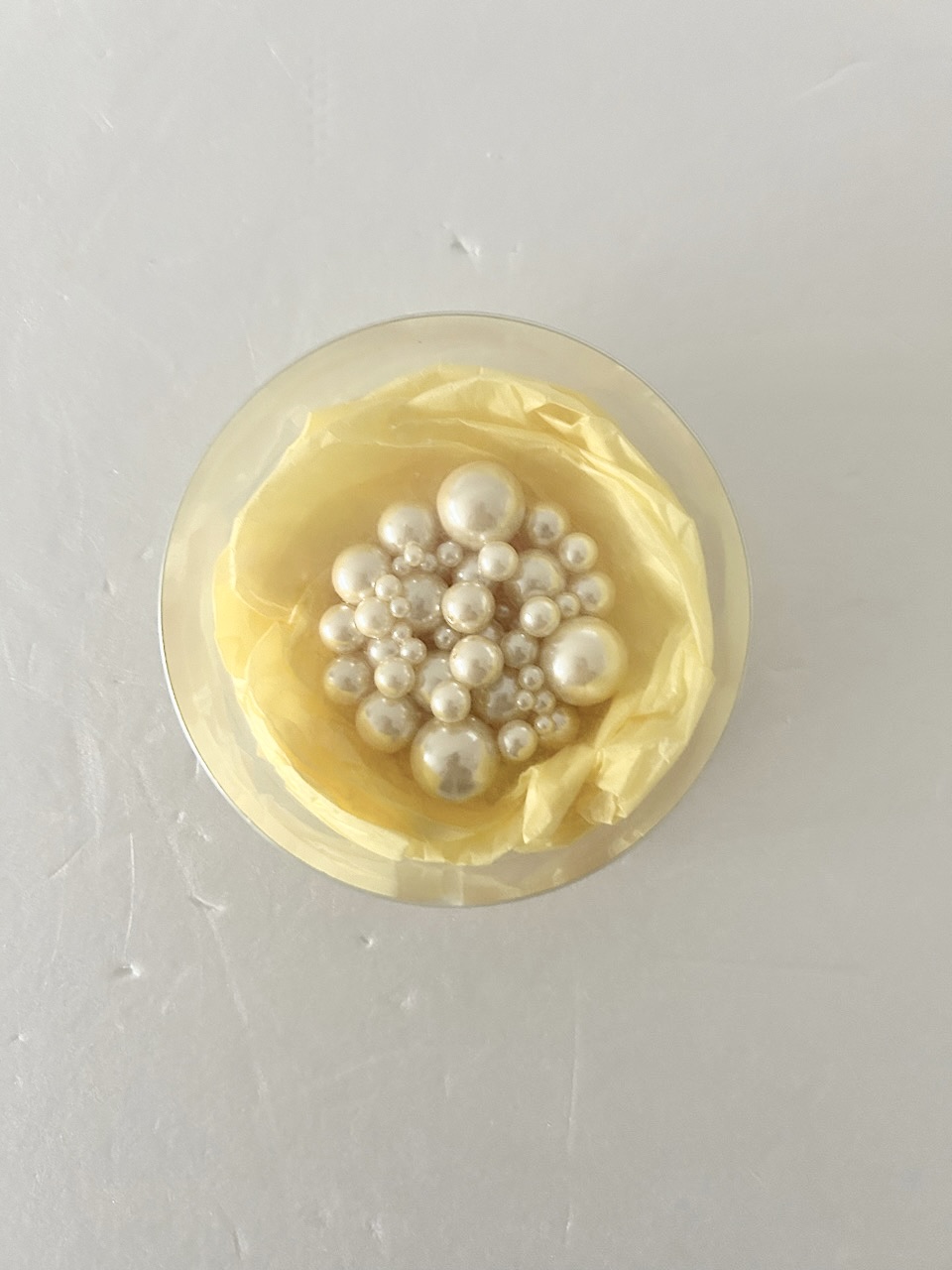 【美品】mina perhonen　bubble　ブローチ　white　