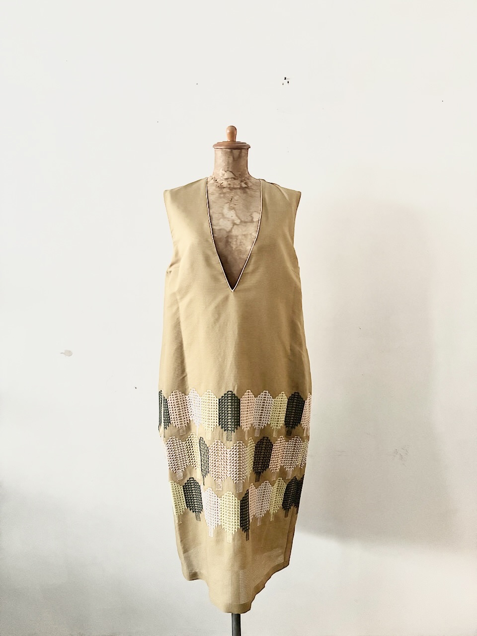 【美品】mina perhonen　forest candy　ワンピース　Vネックドレス　サイズ40　