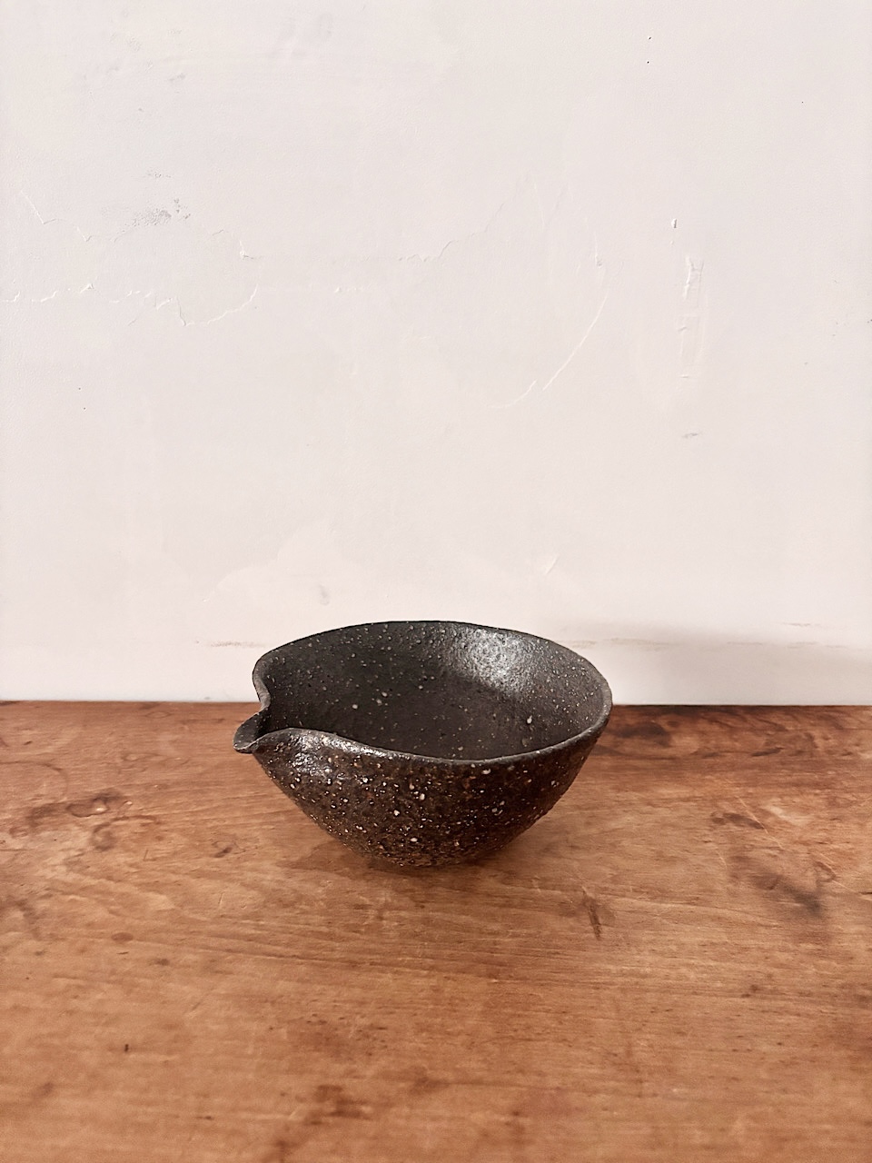 【美品】鶴見宗次 作 黒釉 片口 鉢 大鉢