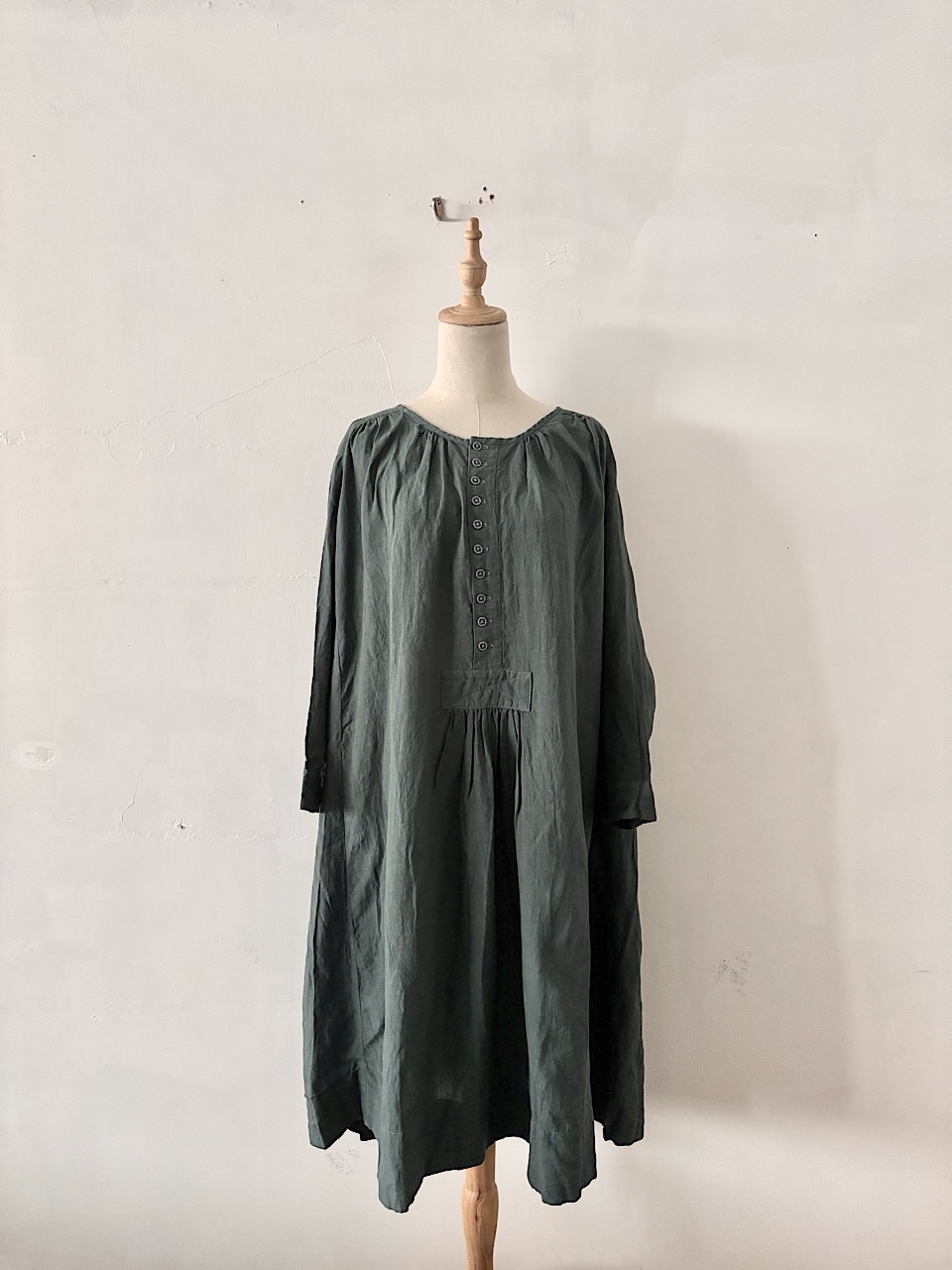 【未使用】定価約6万円　GASA ガサ リネン100% ギャザーワンピース