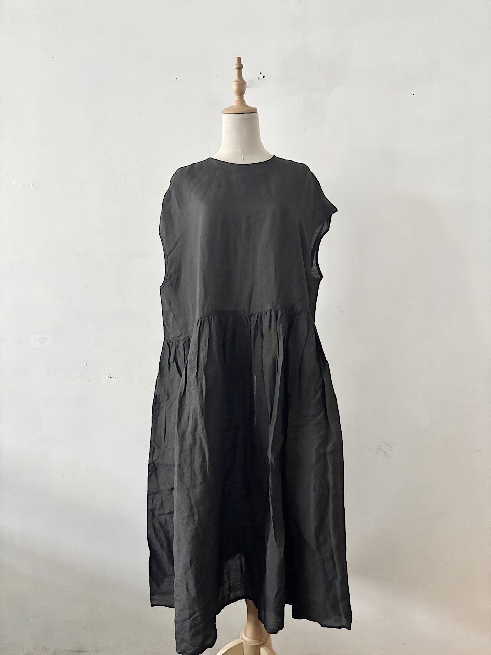 【未使用】GauZe# ガーゼ ラミーリネン ギャザーワンピース ブラック F G745