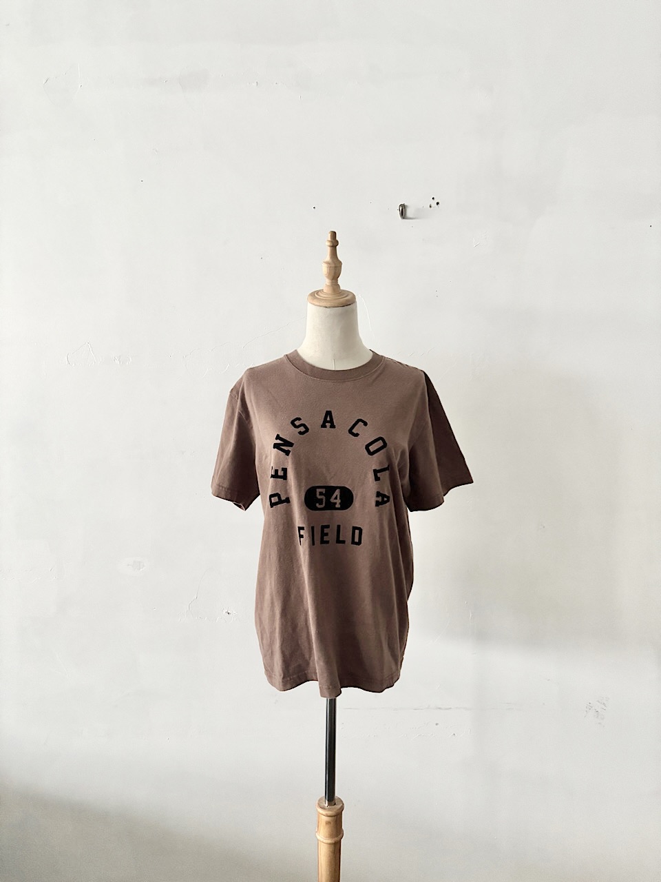 JOURNAL STANDARD relume　別注【GULFCOAST SPORTSWEAR】ロゴTシャツ