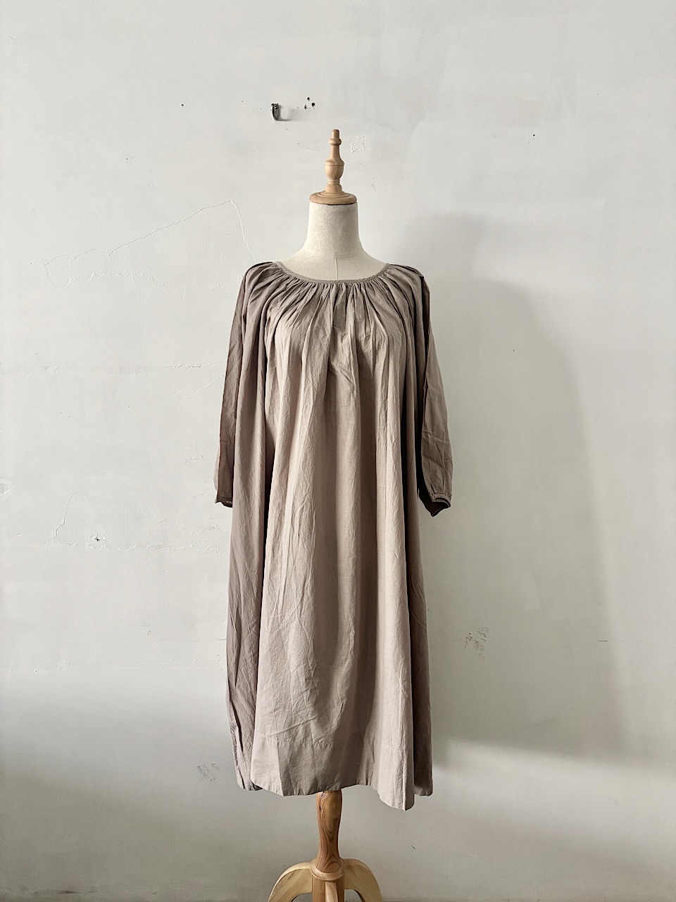 【美品】Veritecoeur ヴェリテクール ギャザーワンピース VC-1912