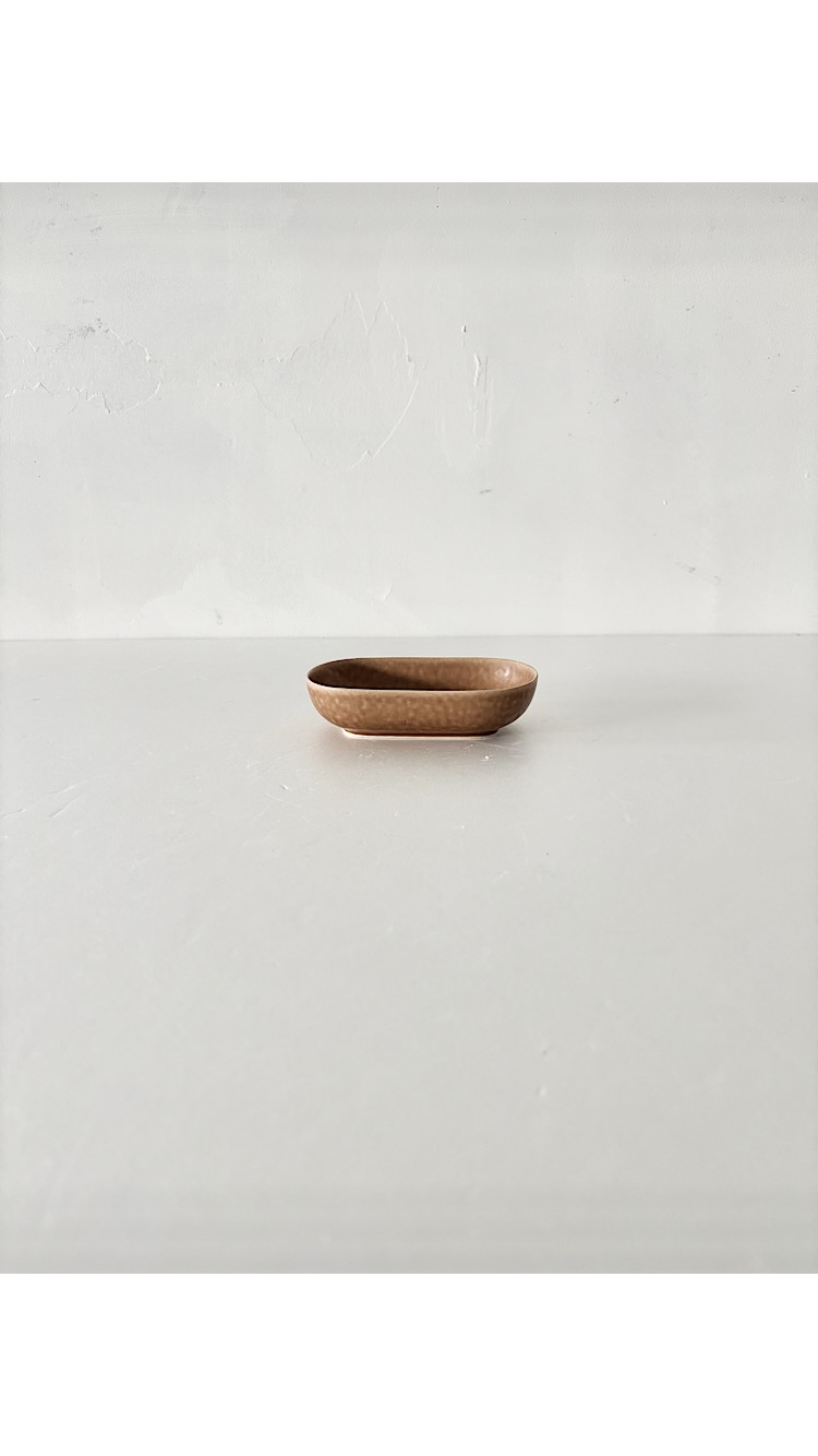 【美品】 イイホシユミコ　ReIRABO　 オーバルプレート Sサイズ　ブルー　warm soil brown　　