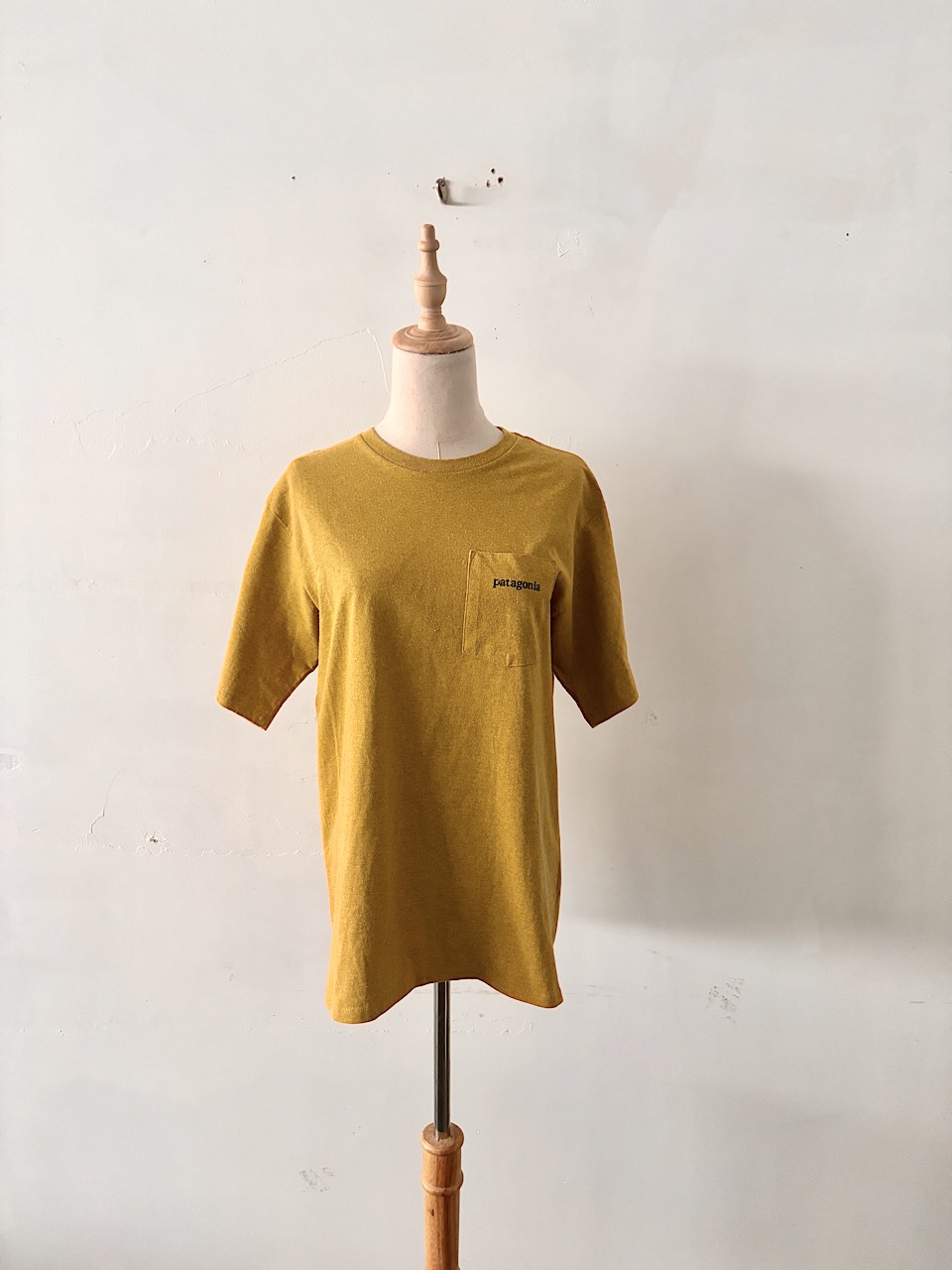 PATAGONIA  リスポンシビリティ Tシャツ マスタードイエロー Sサイズ ポケット付