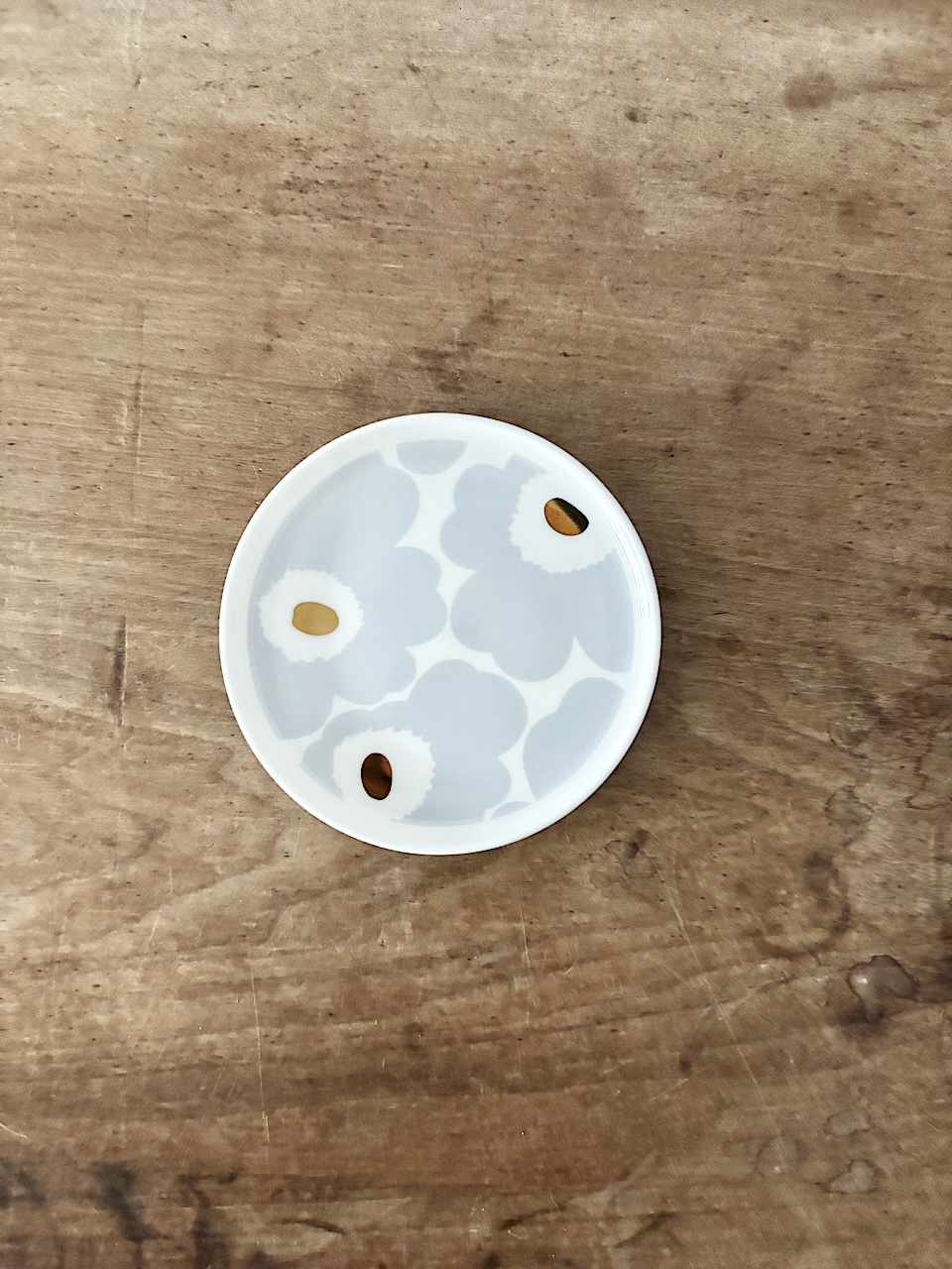 【未使用】marimekko　UNIKKO LAUTANEN　プレート　丸形　グレー　ゴールド　13.5cm　