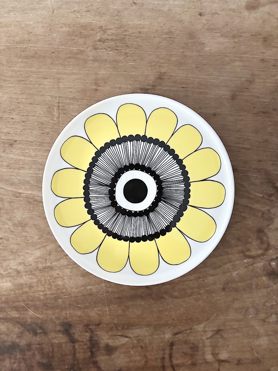 【美品】marimekko　KESTIT  ケスティット　20cm　プレート　