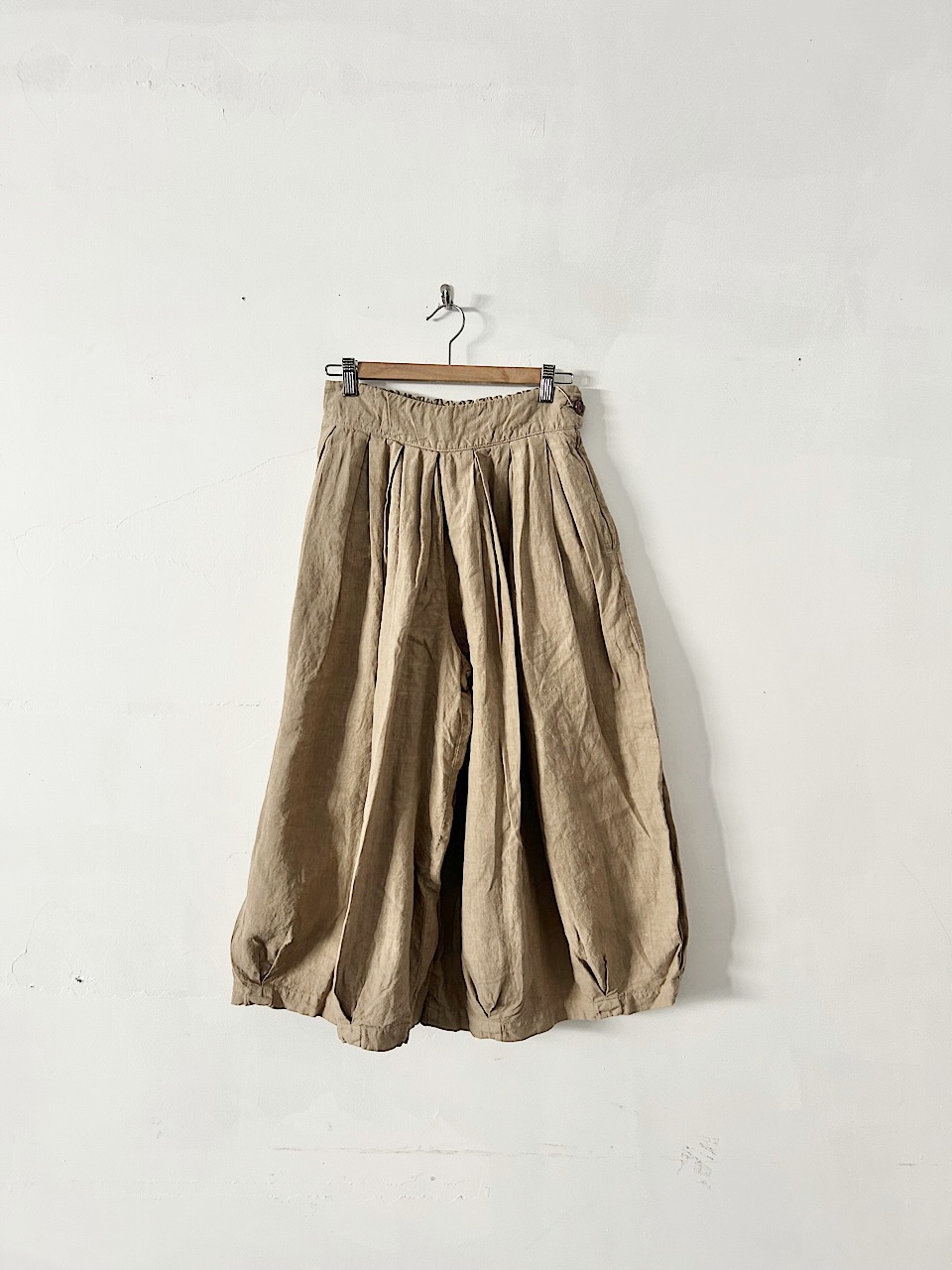 【未使用】HARVESTY　アイリッシュリネンサーカスキュロット beige　サイズ1