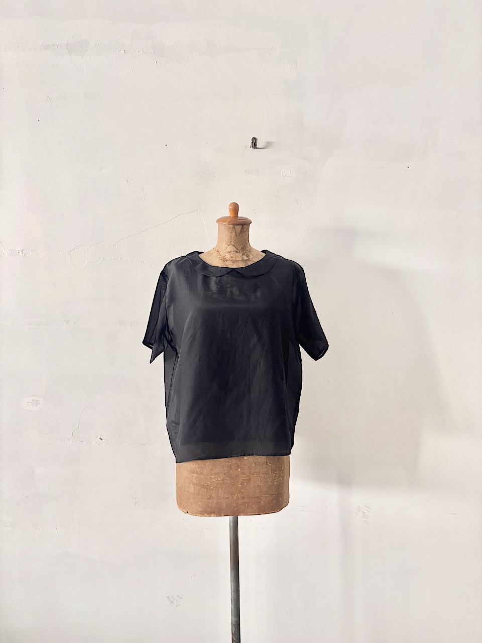 【美品】Gauze# ガーゼ シルク混 コットン 丸襟プルオーバーブラウス 黒 F