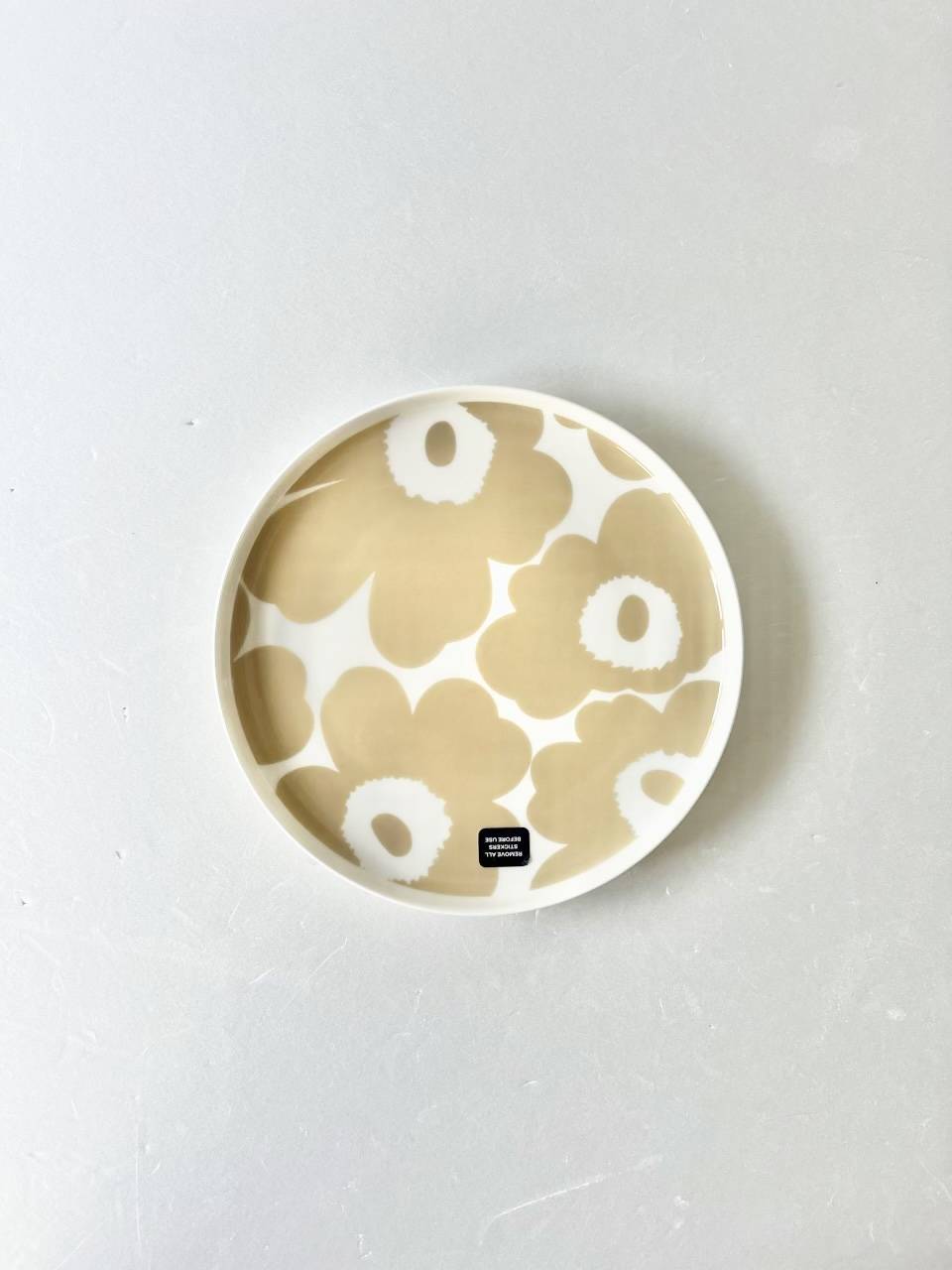【未使用】marimekko  unikkoプレート20cm　ベージュ