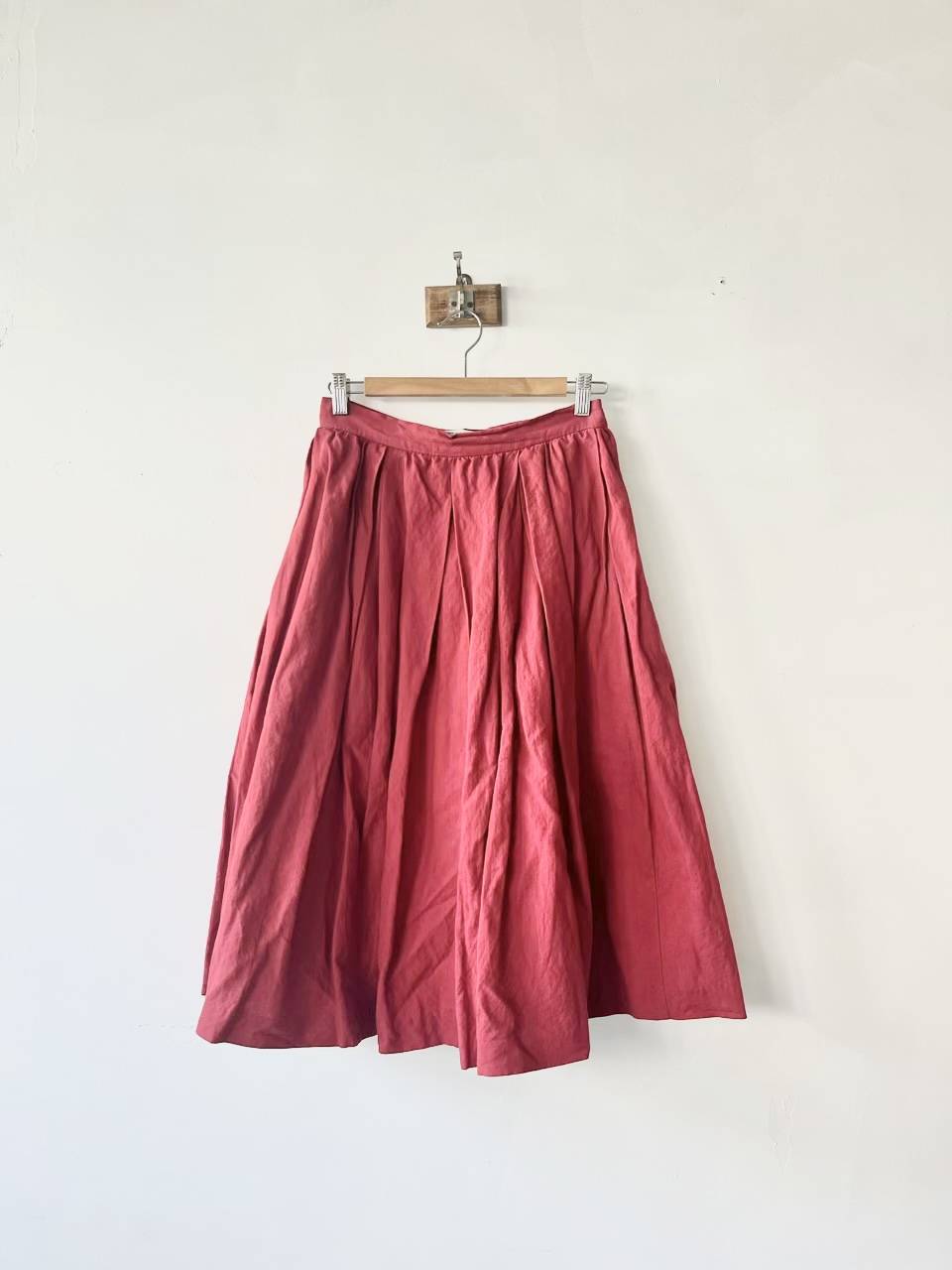 YAECA　 TUCK SKIRT　RED　コットン　サイズS 