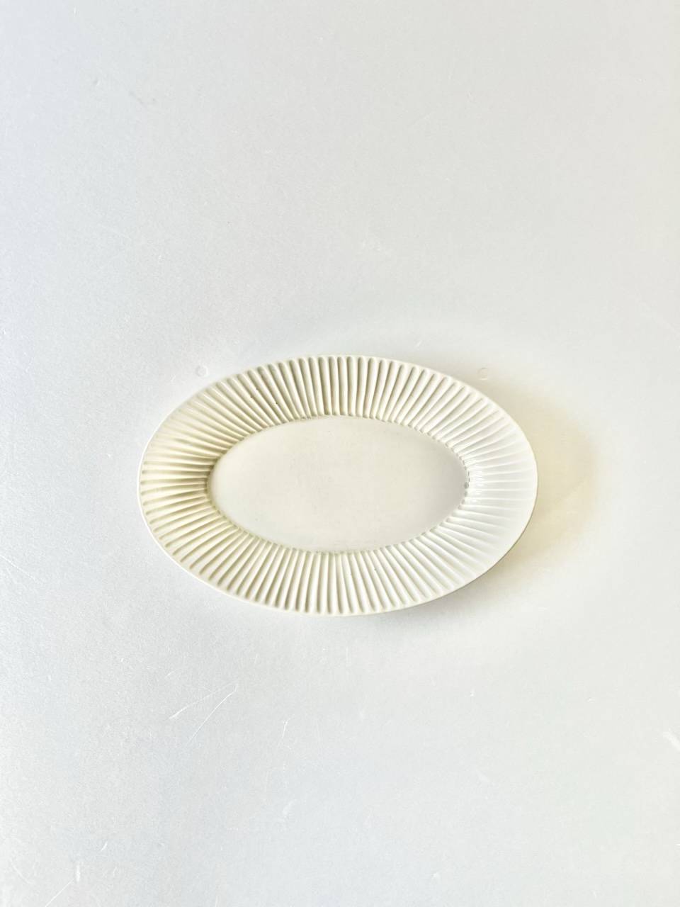 【美品】小倉夏樹　しのぎ　オーバル　白磁