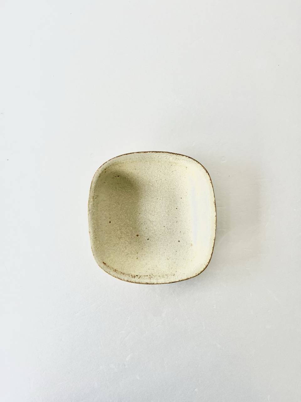 【美品】佐藤敬　角皿　黄粉引