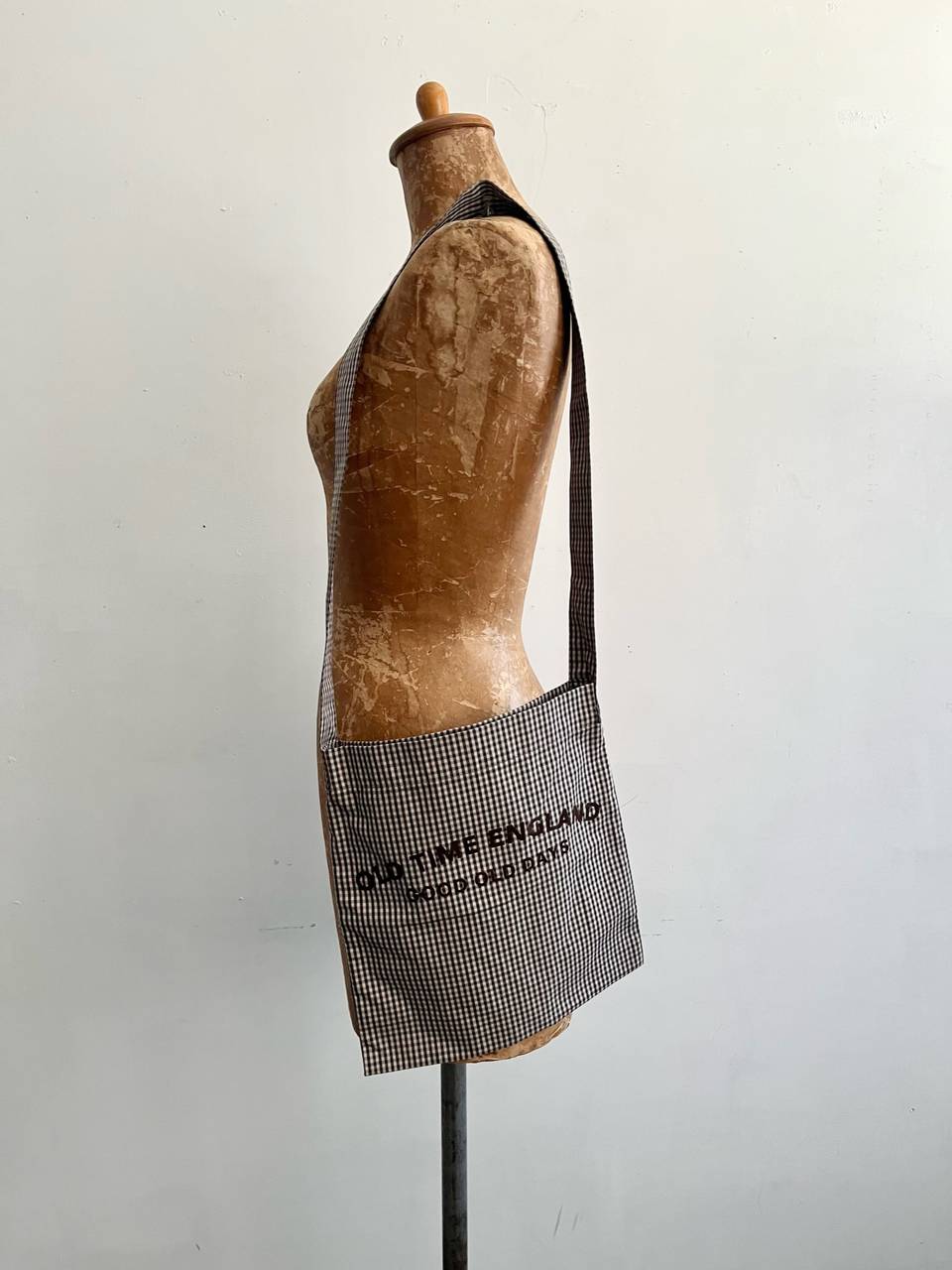 【美品】R&D.M.Co- OLDMAN’S TAILOR　small gun club one shoulder bag