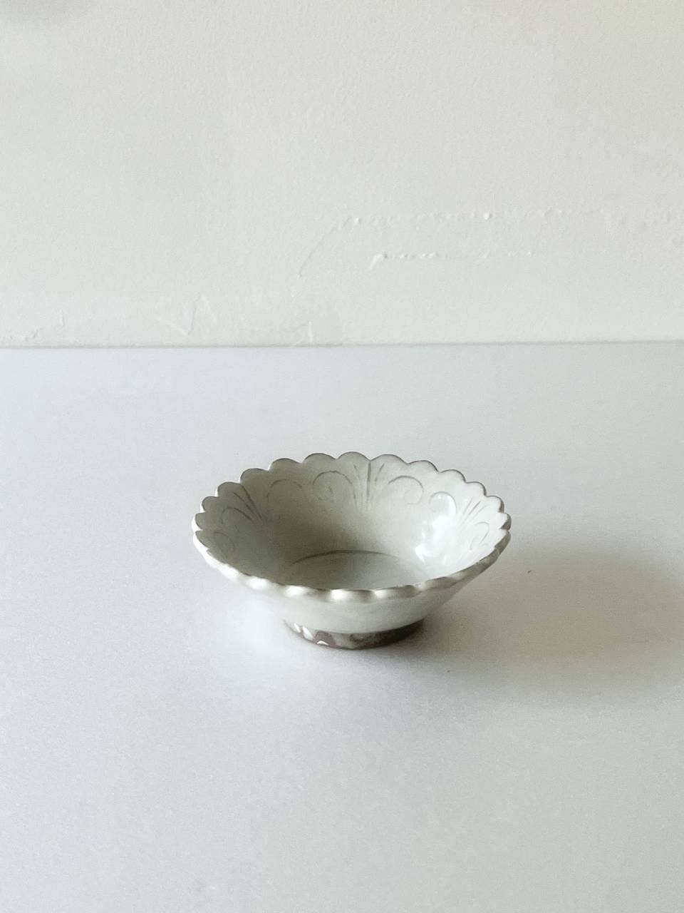 【美品】大井博史　粉引　唐草　小鉢　①