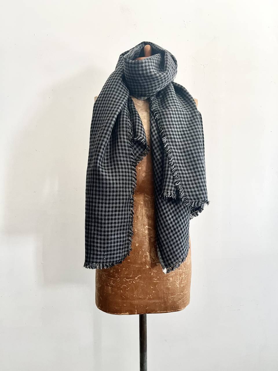 【美品】fog linen works　トゥズ　フリンジスカーフ　テオ　リトアニアリネン