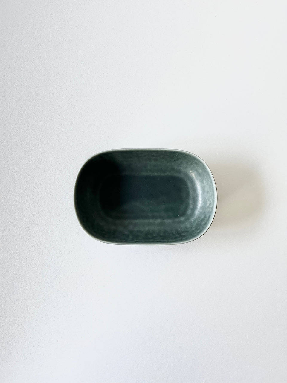 【美品】イイホシユミコ　oval plate S　ReIRABO