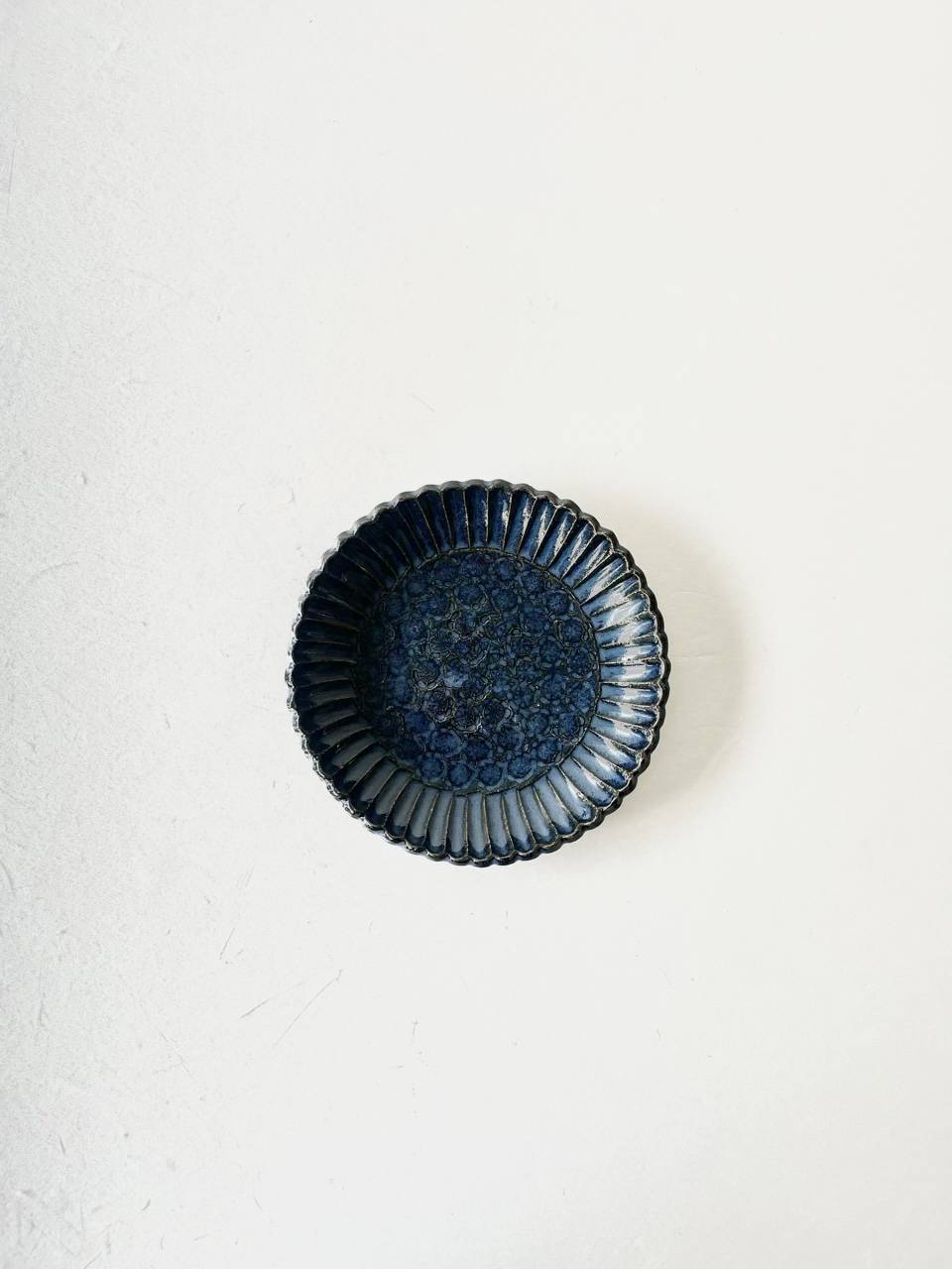 【美品】小代焼　小代本谷ちひろ窯　輪花皿　5寸　青