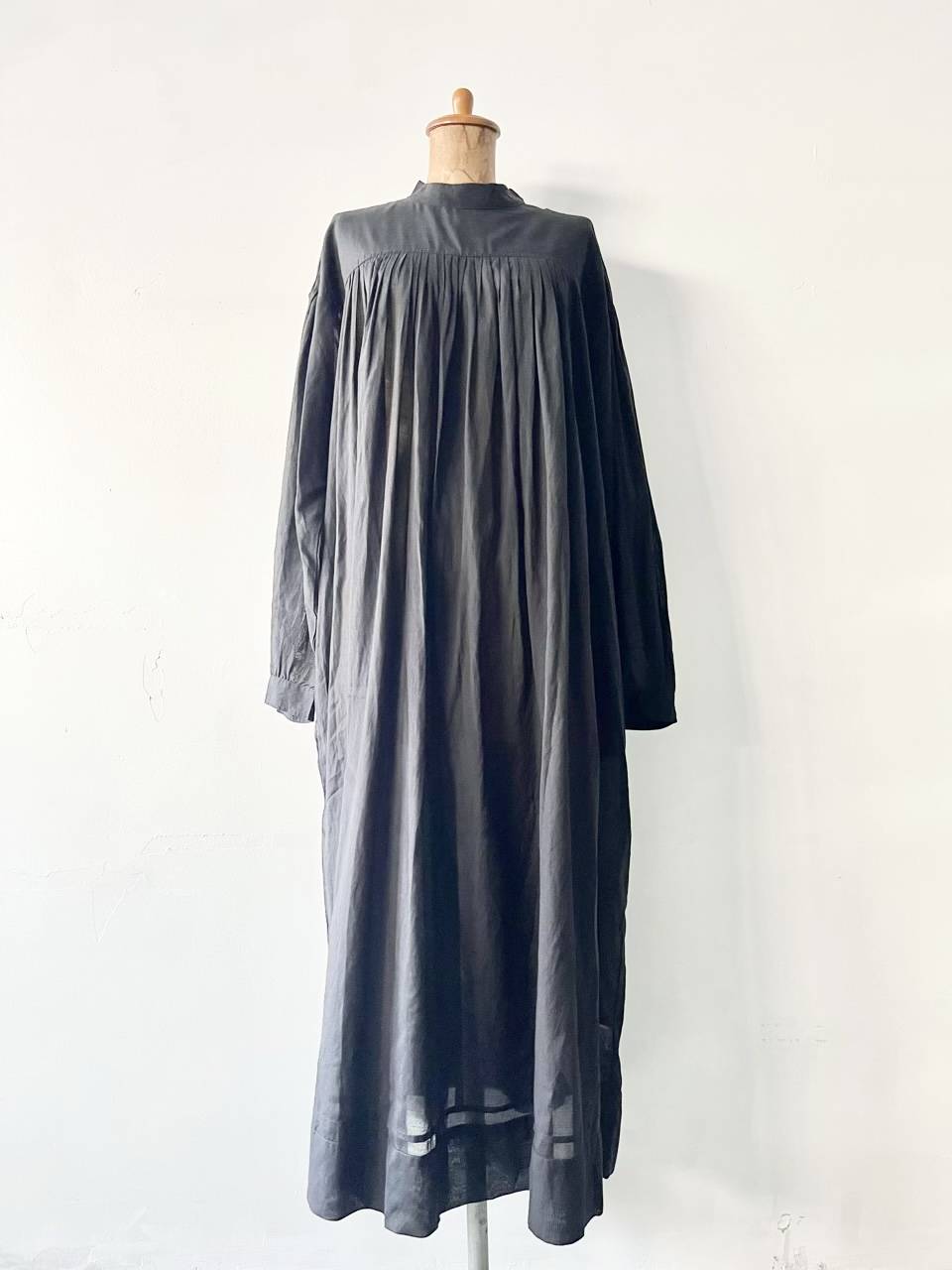 【美品】NOUVELLES DU PARADIS　half voil　ワンピース　無地