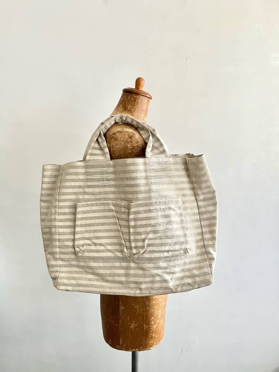 【美品】Khadi and Co 　トートバッグ　ボーダー柄