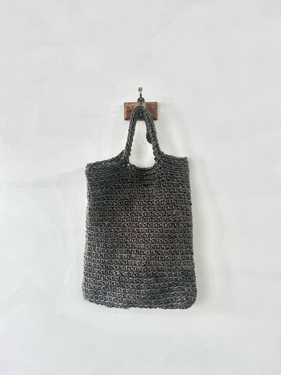 【美品】MAYDI　ニットトートバッグ　チャコールグレー