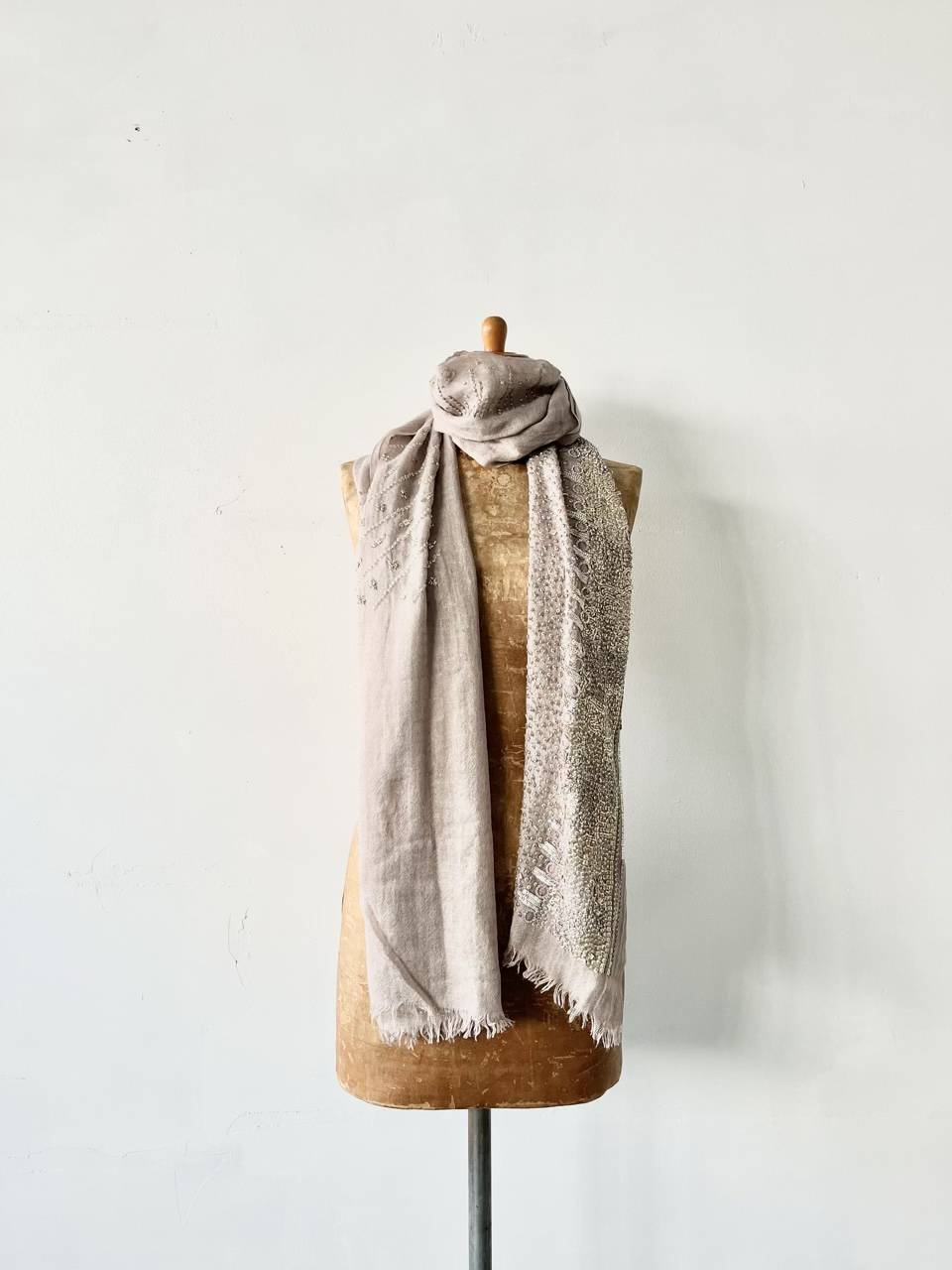 PASHMA　ビーズ刺繍ストール　シルク　カシミヤ