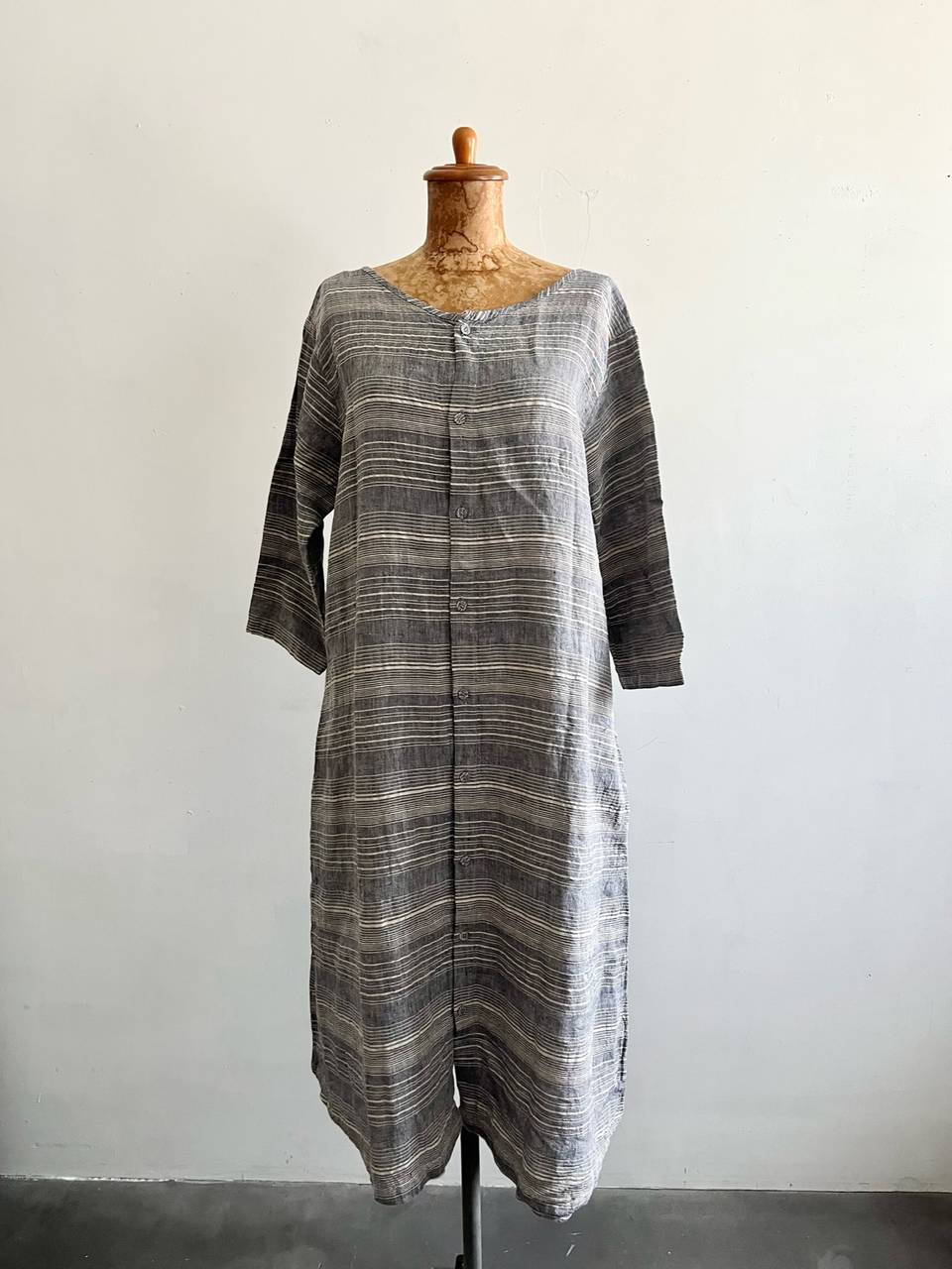 【美品】d.comfort　シャンブレーボーダーワンピース　リネン　フリーサイズ