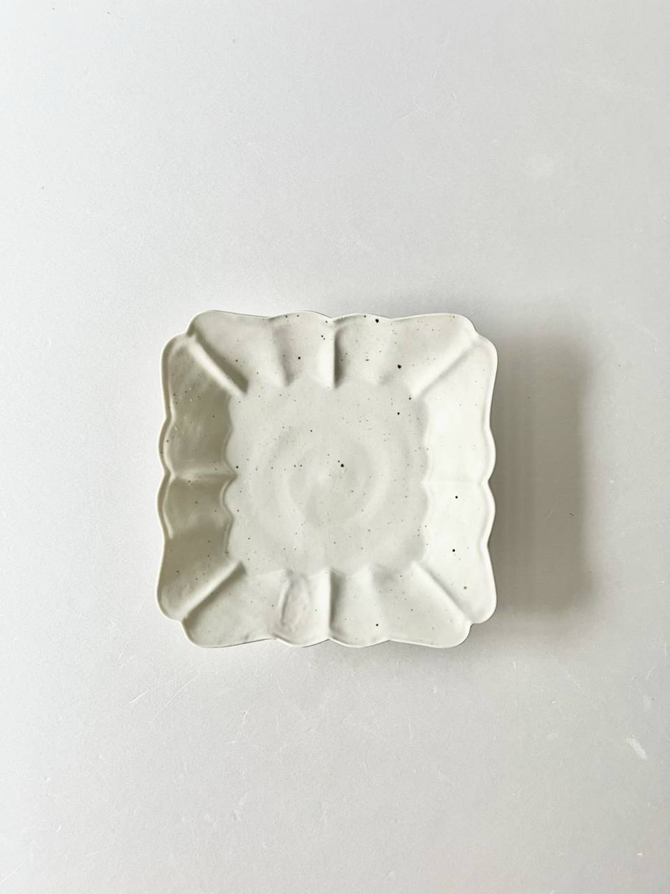 【美品】境知子　レリーフプレート　6寸