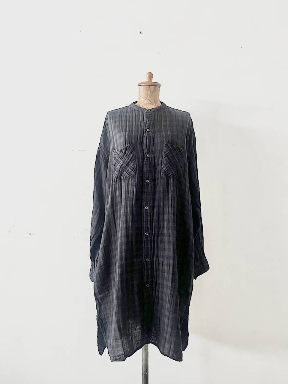 【未使用】2023年　ARMEN　 ダブルガーゼロングシャツ　サイズ３