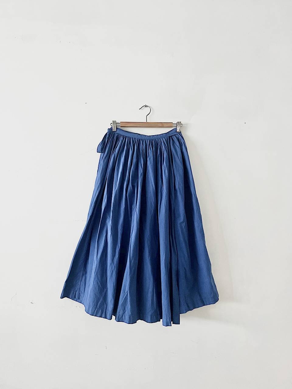 【美品】POOL いろいろの服 巻きギャザースカート ブルー　IDEE