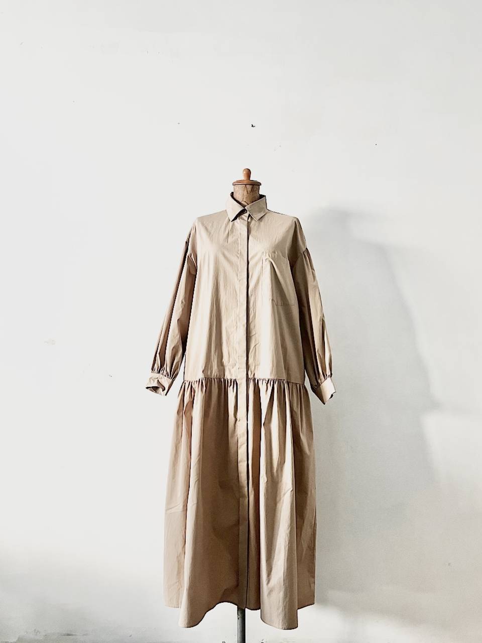 UNITED ARROWS　ギャザー ボリュームスリーブ シャツワンピース　サイズ38