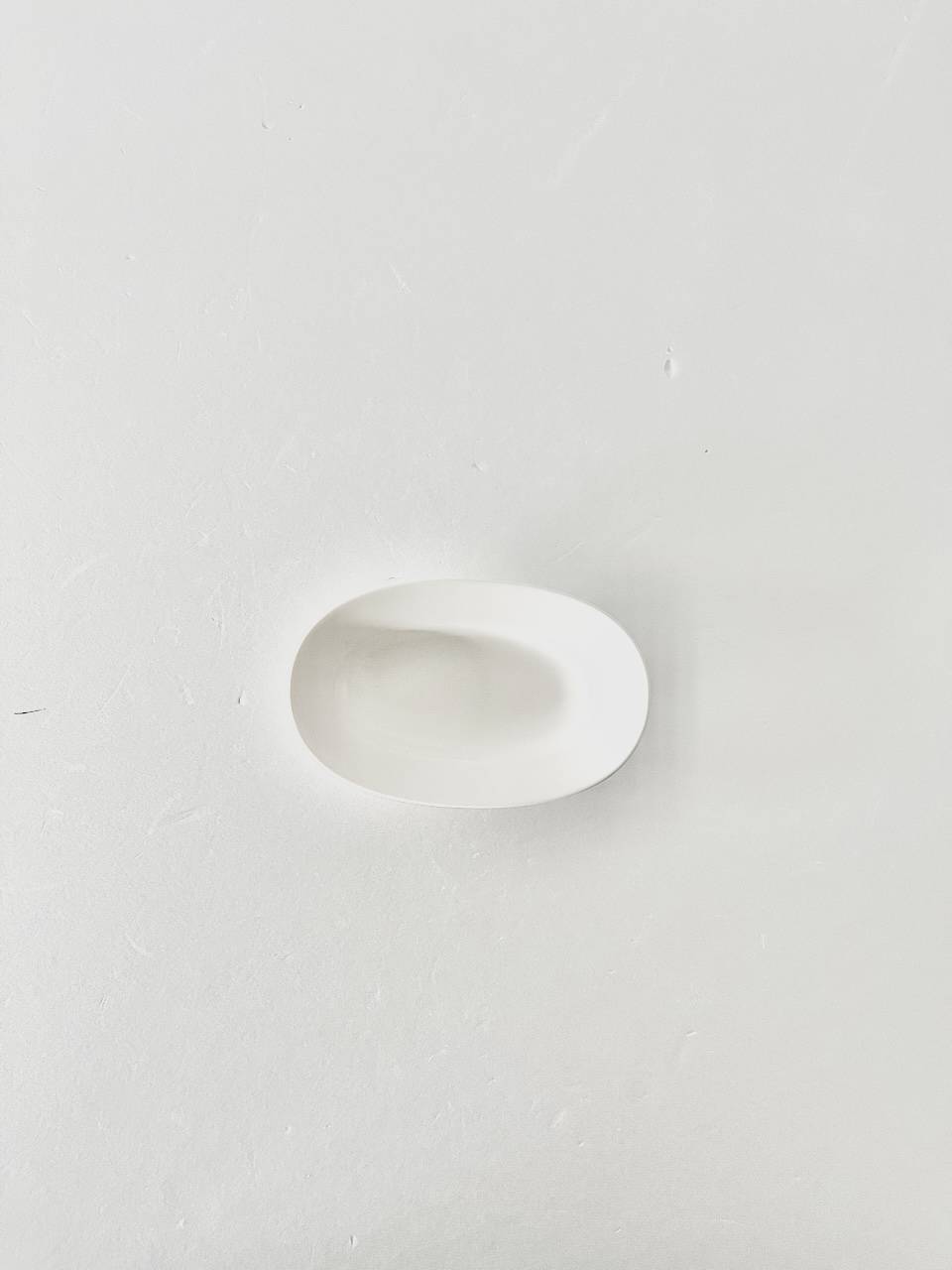 【未使用】yumiko iihoshi porcelain oval plate オーバルプレート lily white　XSサイズ