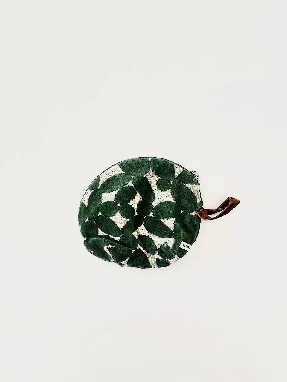 mina perhonen　leaf　テイパーポーチ